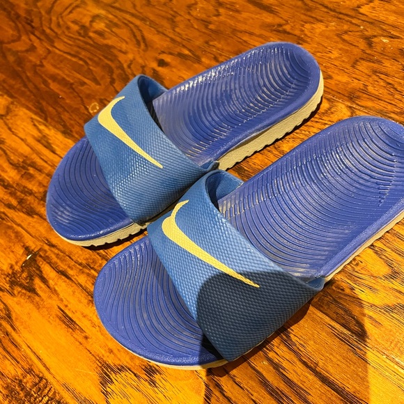 Nike Other - Nike Toddler size 12c slides